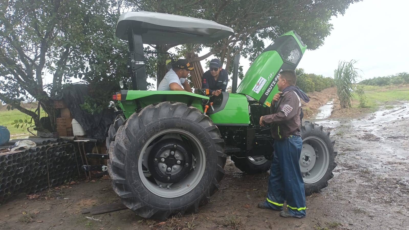 TRACTOR DEUTZ FAHR AGROLUX 70 - 72HP