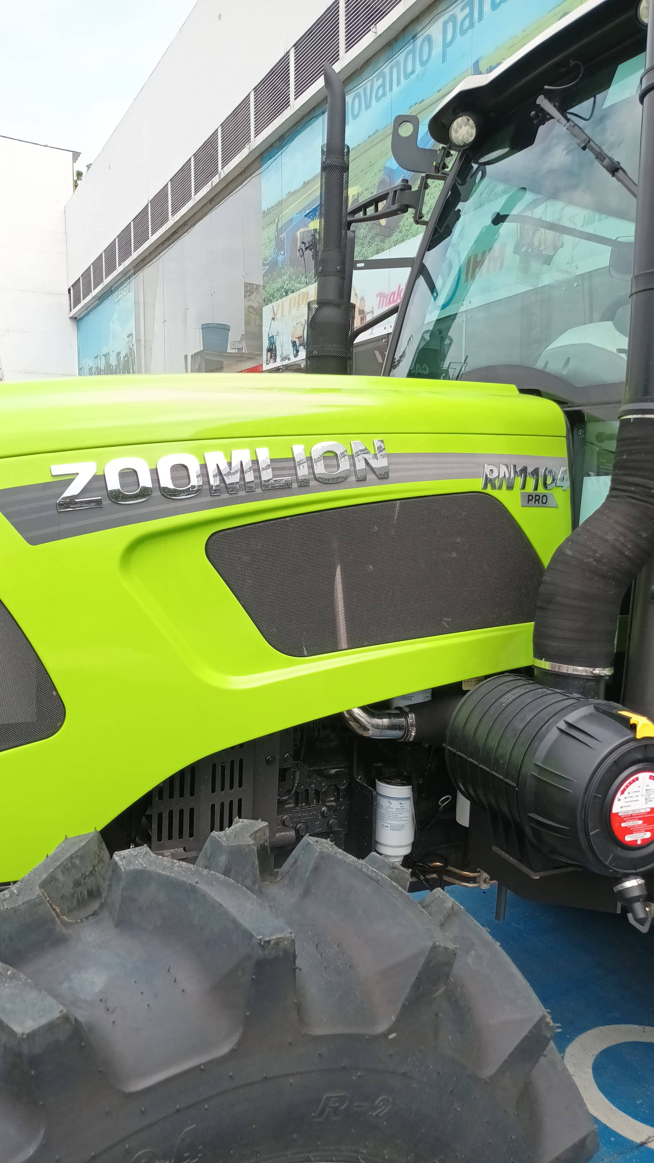 Combo Tractor Zoomlion RN 904-1104 + Remolque Granelero