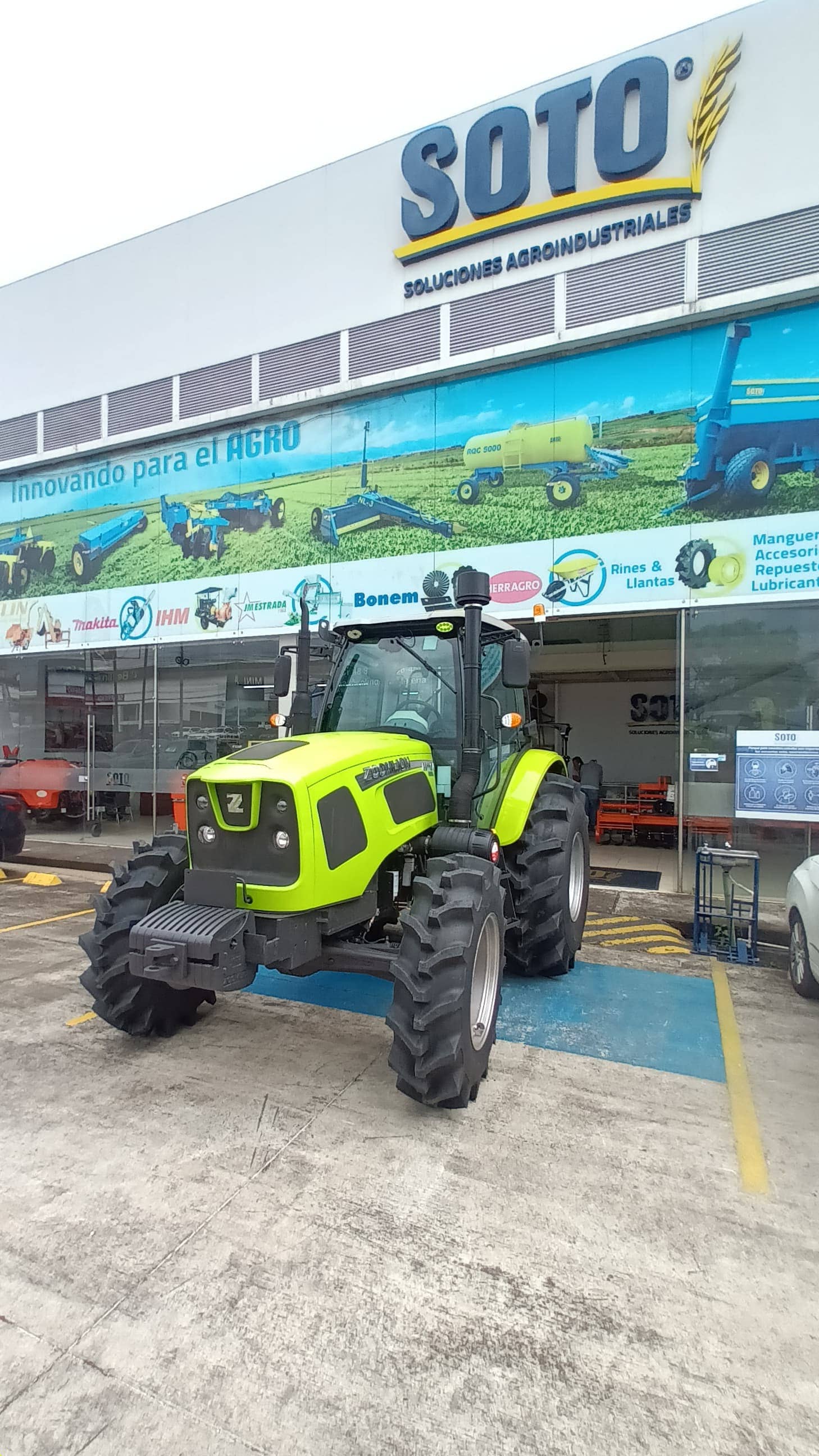 Combo Tractor RN 904/1104 + Cosechadora FH110Pro + Remolque Granelero
