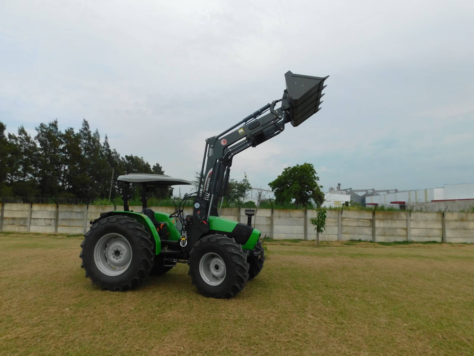 Cargador Frontal TE-9 Evolution para Tractores 50-70 HP