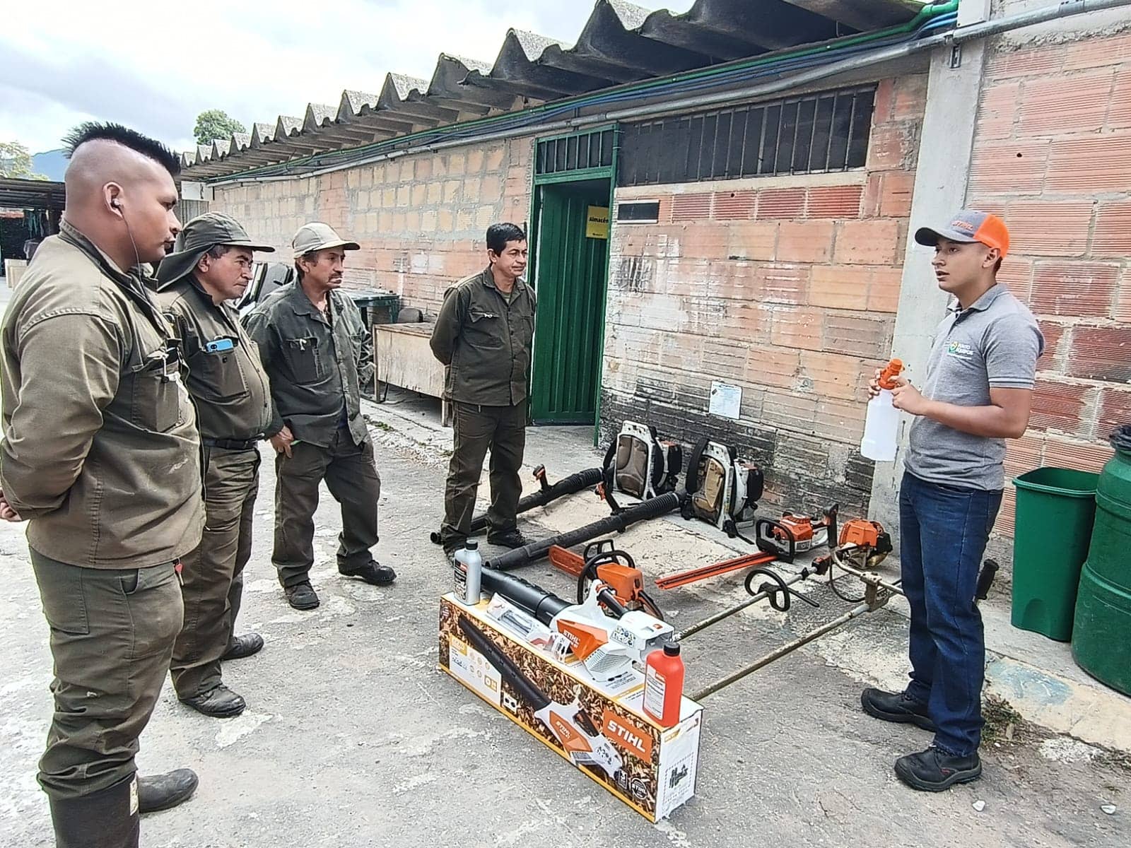 PROMOTORIA JARDINES SALVADO.jpg