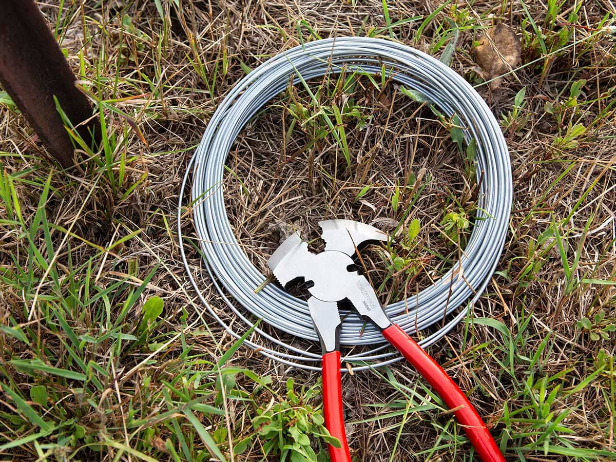 Alambre Galvanizado CA Mejía - Alta Conductividad para Cercas Eléctricas