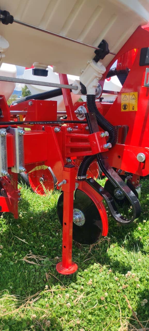 Sembradora de precisión neumática Agromaster con fertilizadora