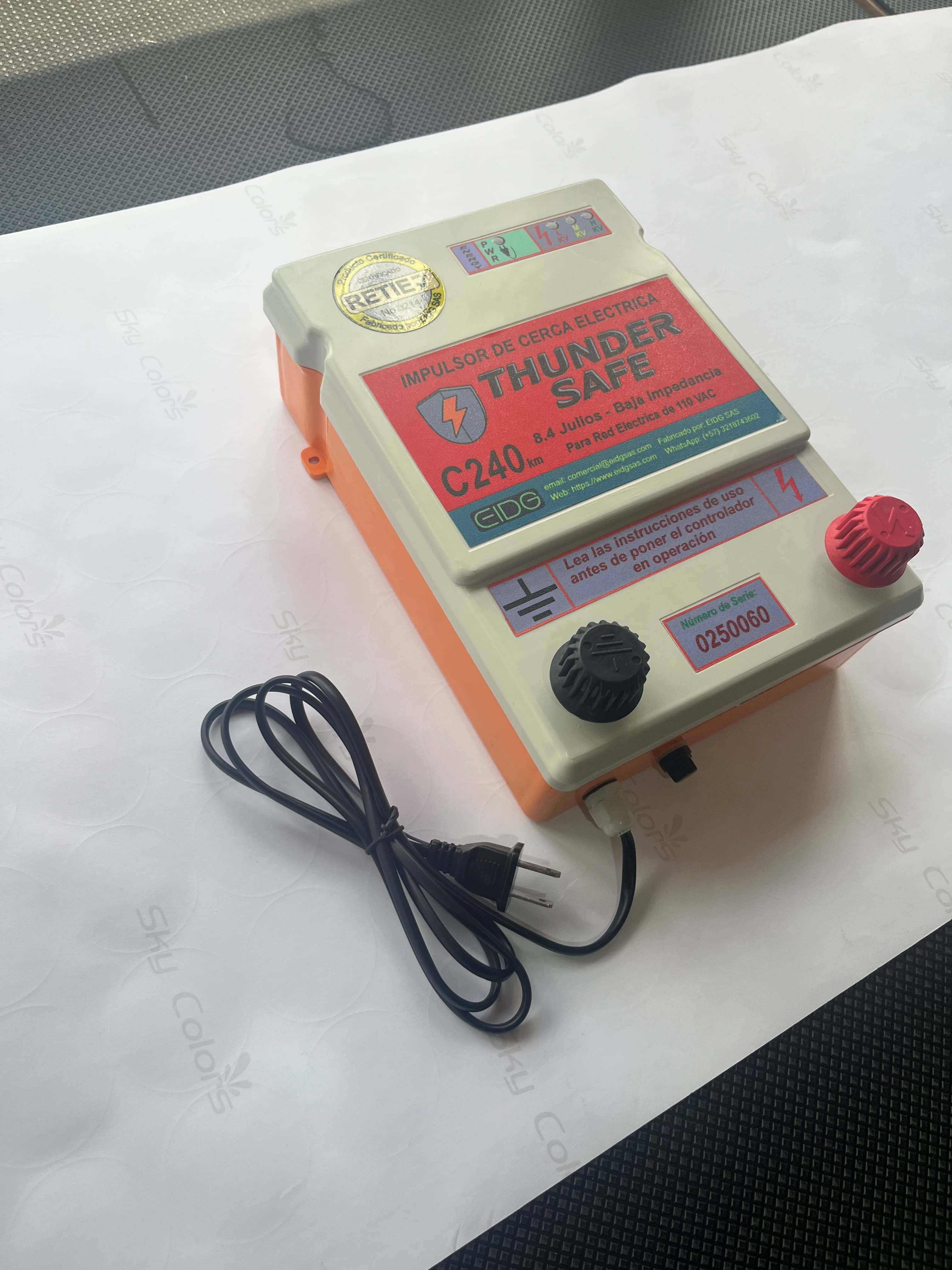 Impulsor de Cerca Eléctrica Thunder Safe C240