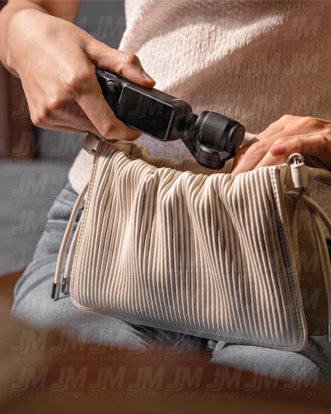 DJI Osmo Pocket 3 Creator Combo cámara 4K compacta profesional