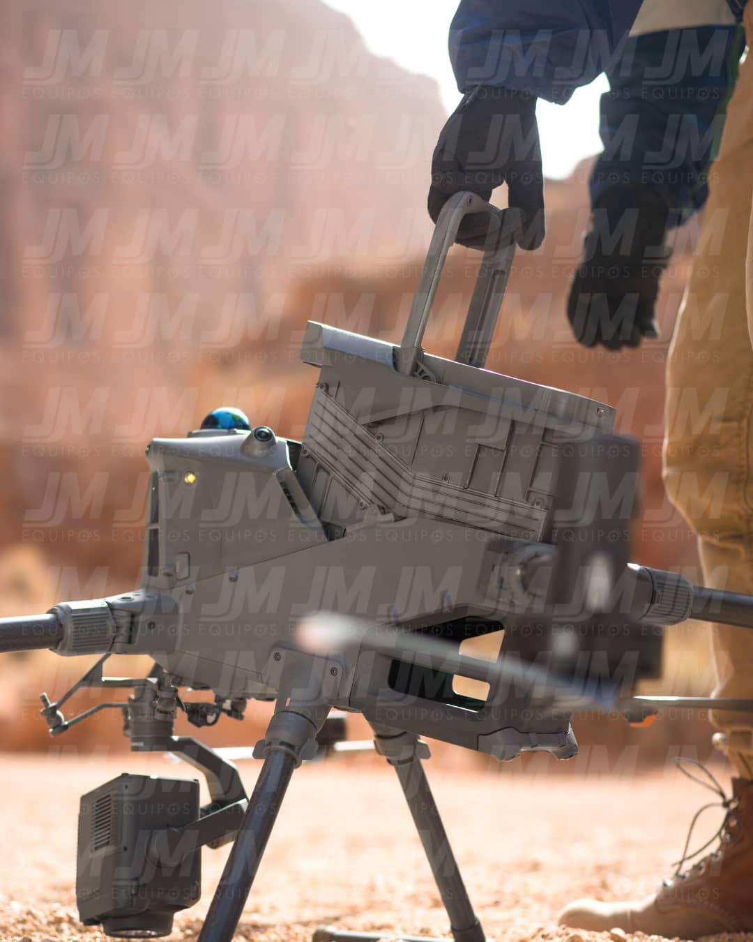 DJI Matrice 400 + Zenmuse L2 (Estación BS100 + Batería TB100)