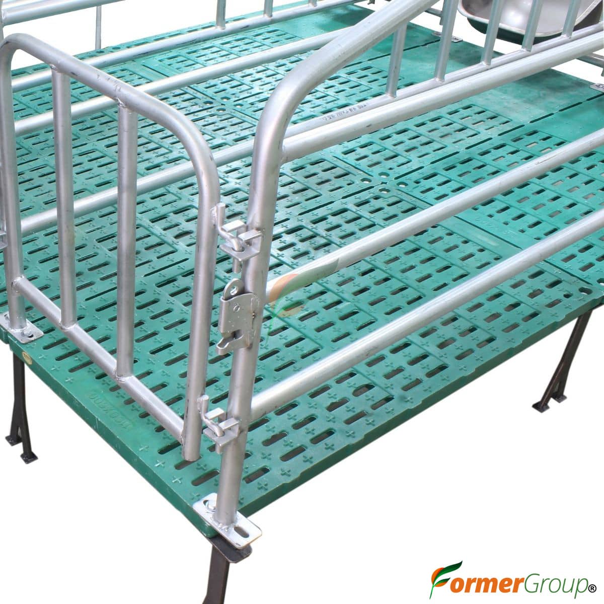 Estiba BMC con Orificios para Jaula Gestadora 110x60 cm | Piso para Porcicultura