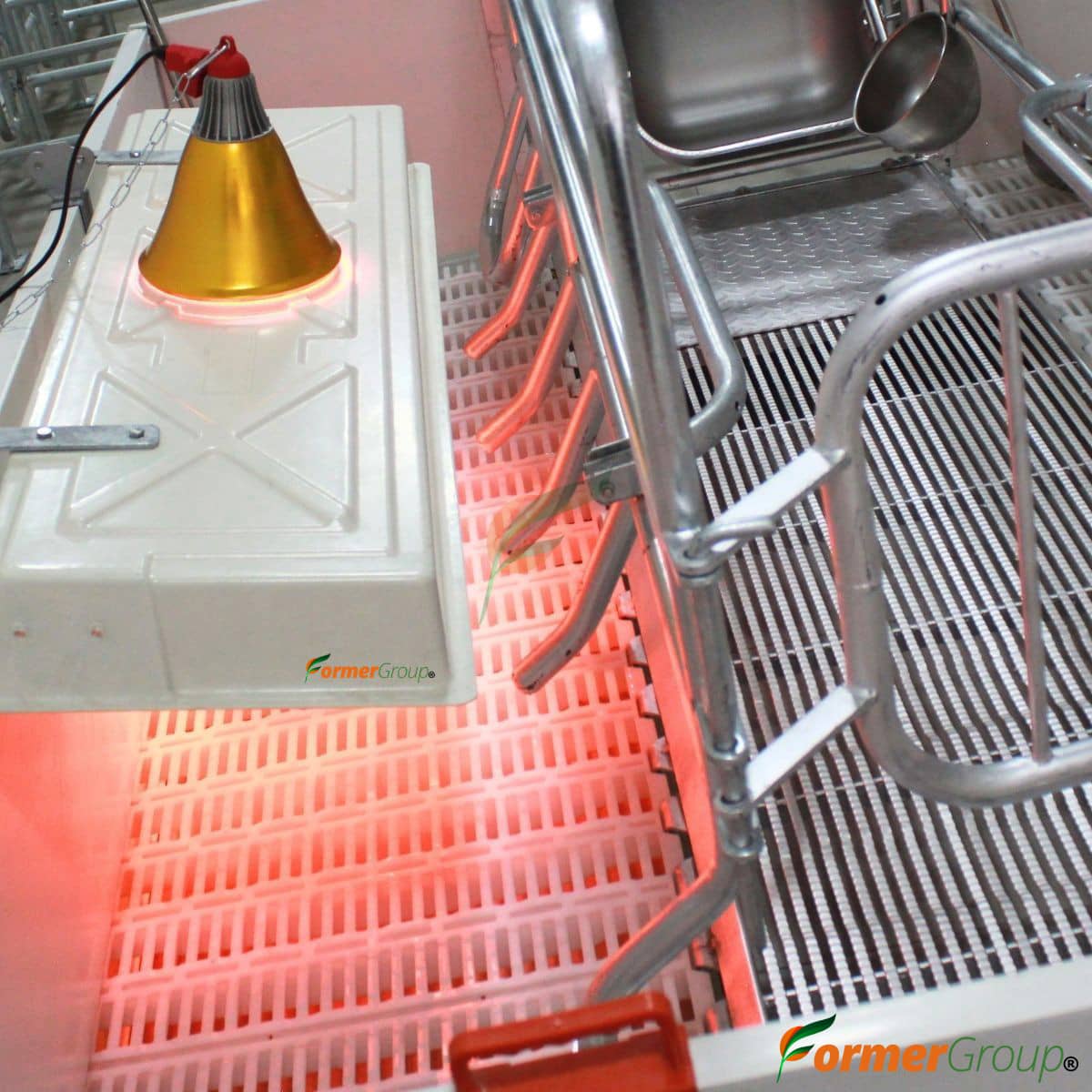 Combo Techo Paridera con Lámpara Infrarroja 110V para Cerdos – Maternidad |