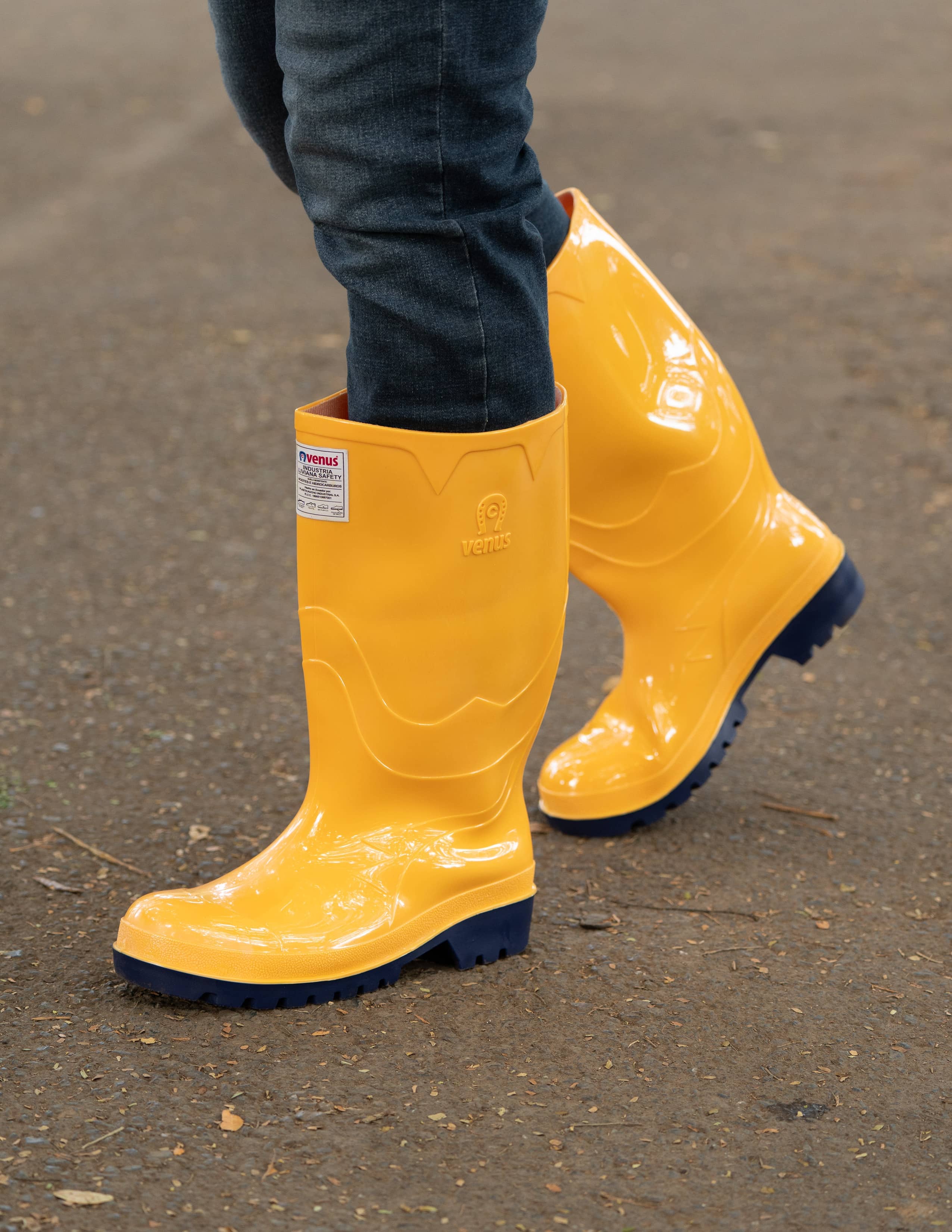 Bota Industrial Liviana Amarillo Azul Talla 36 - 44 | PVC Sin puntera