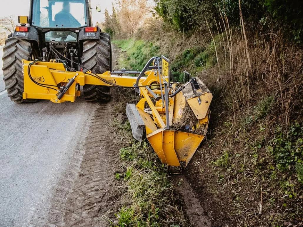 Zanjadora Rotativa Italiana DONDI para drenaje e irrigación agrícola