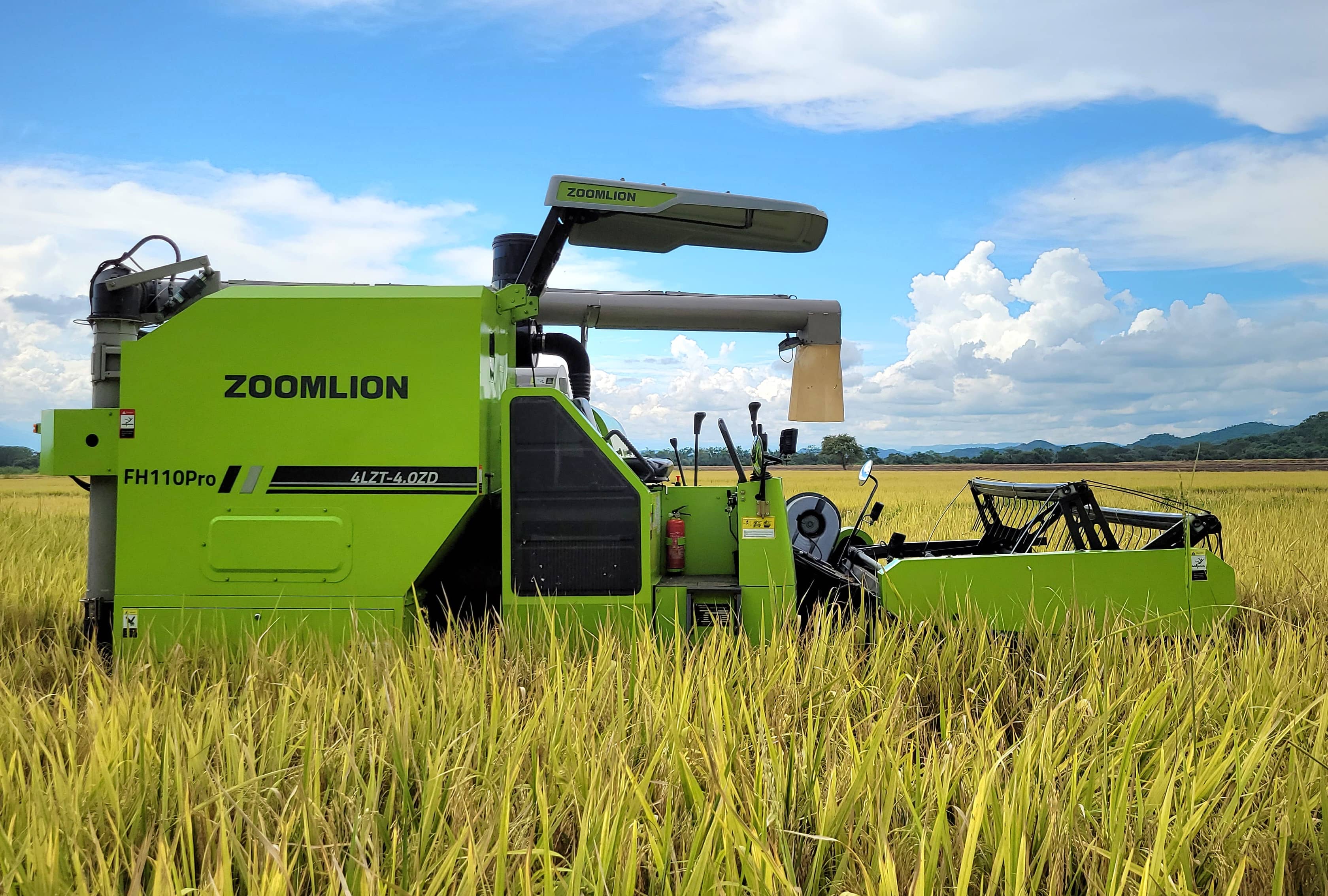 Combo Cosechadora FH110PRO + Remolque Granelero