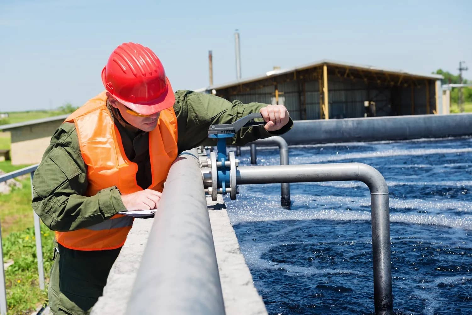 Tratamiento de agua potable y residual - PTAP, PTAR y plantas móviles