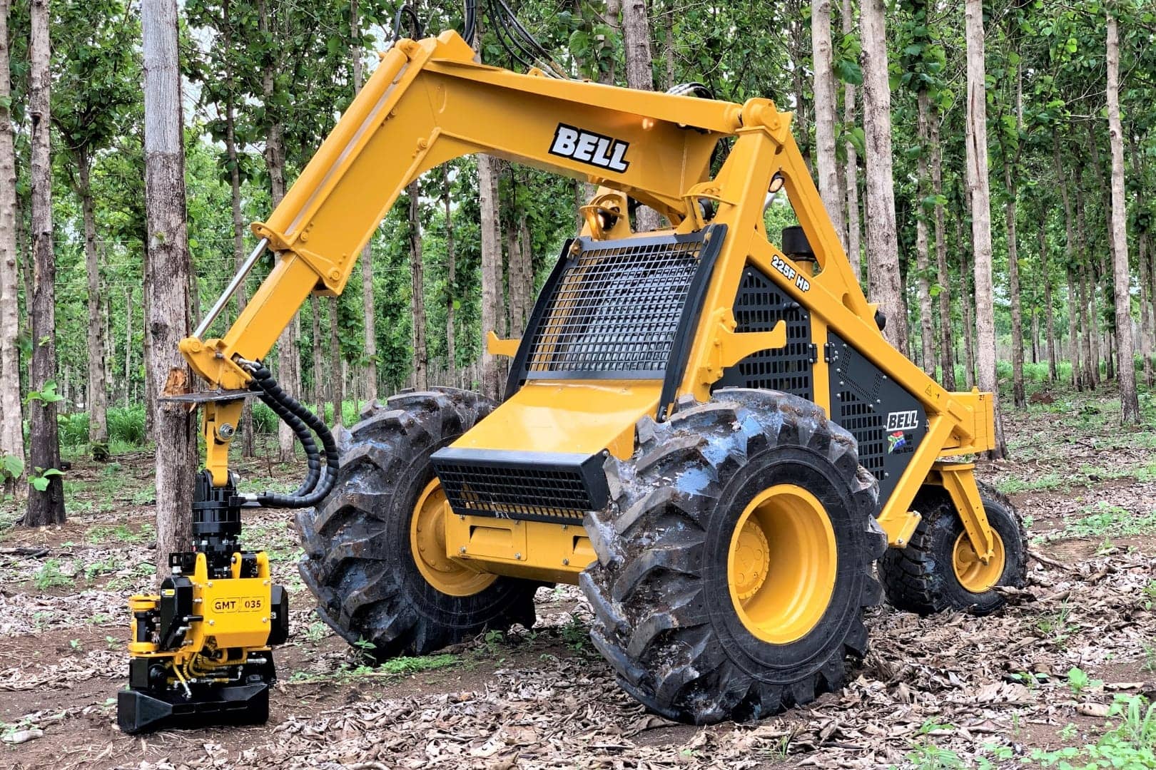 Cargador Forestal Bell 225F