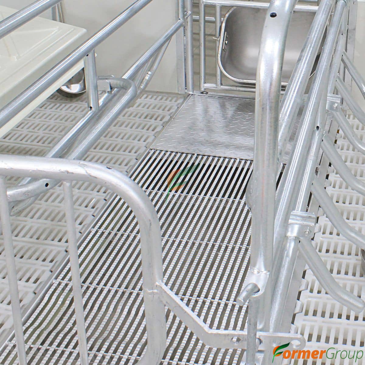 Piso En Acero Inoxidable Jaula Paridera Cerdas