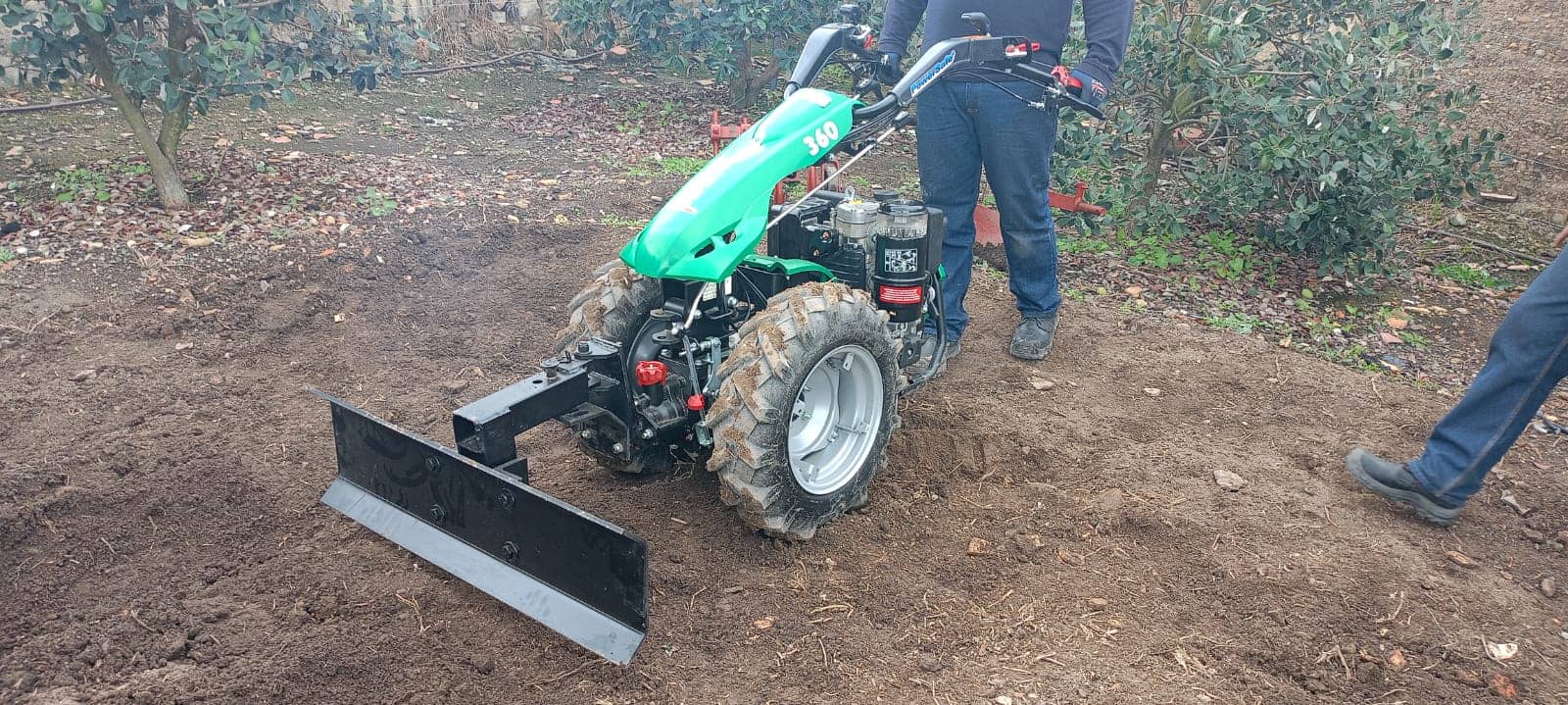 Pala Dozer para Motocultor