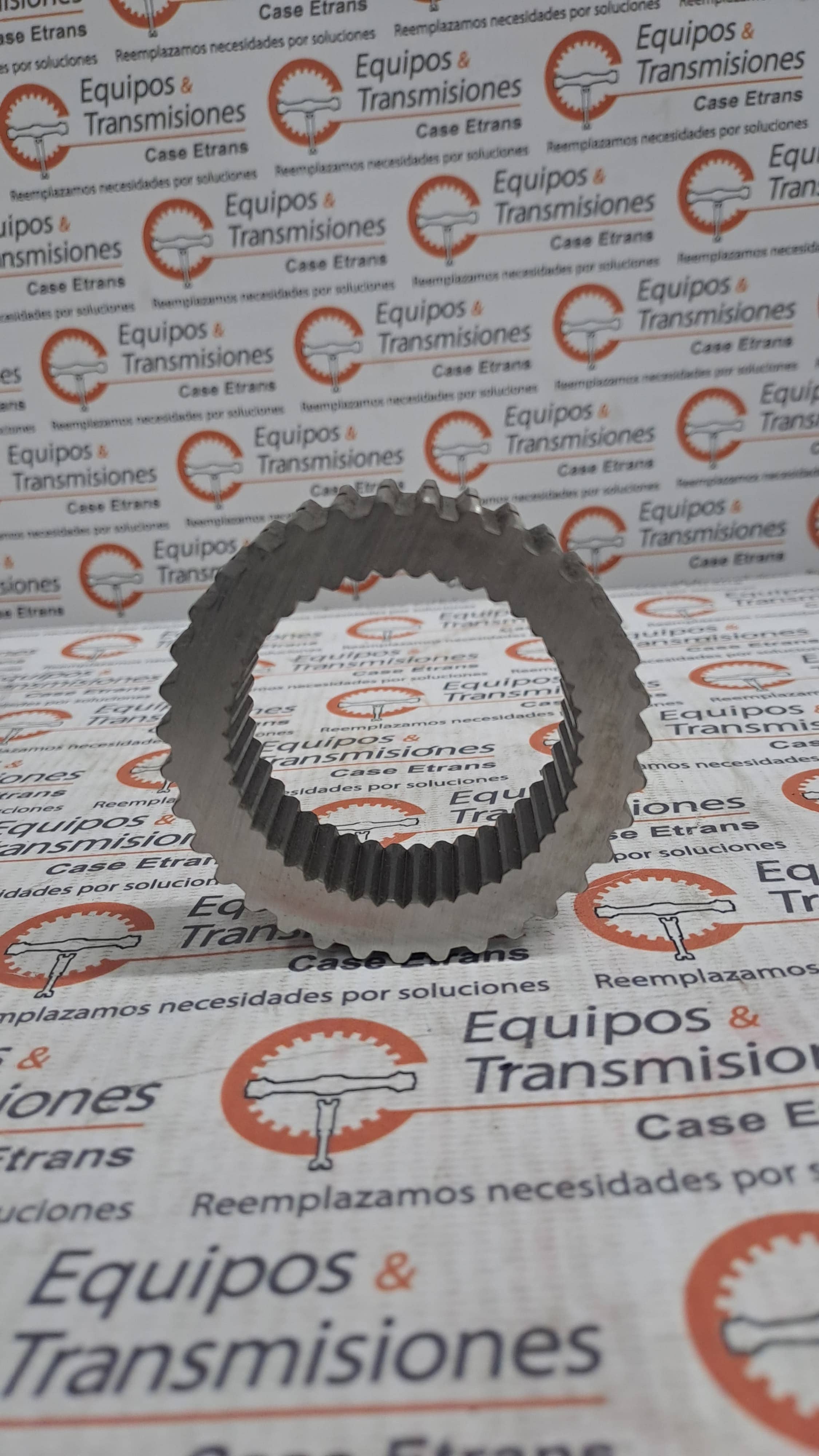 Coupling de empuje del embrague CNH