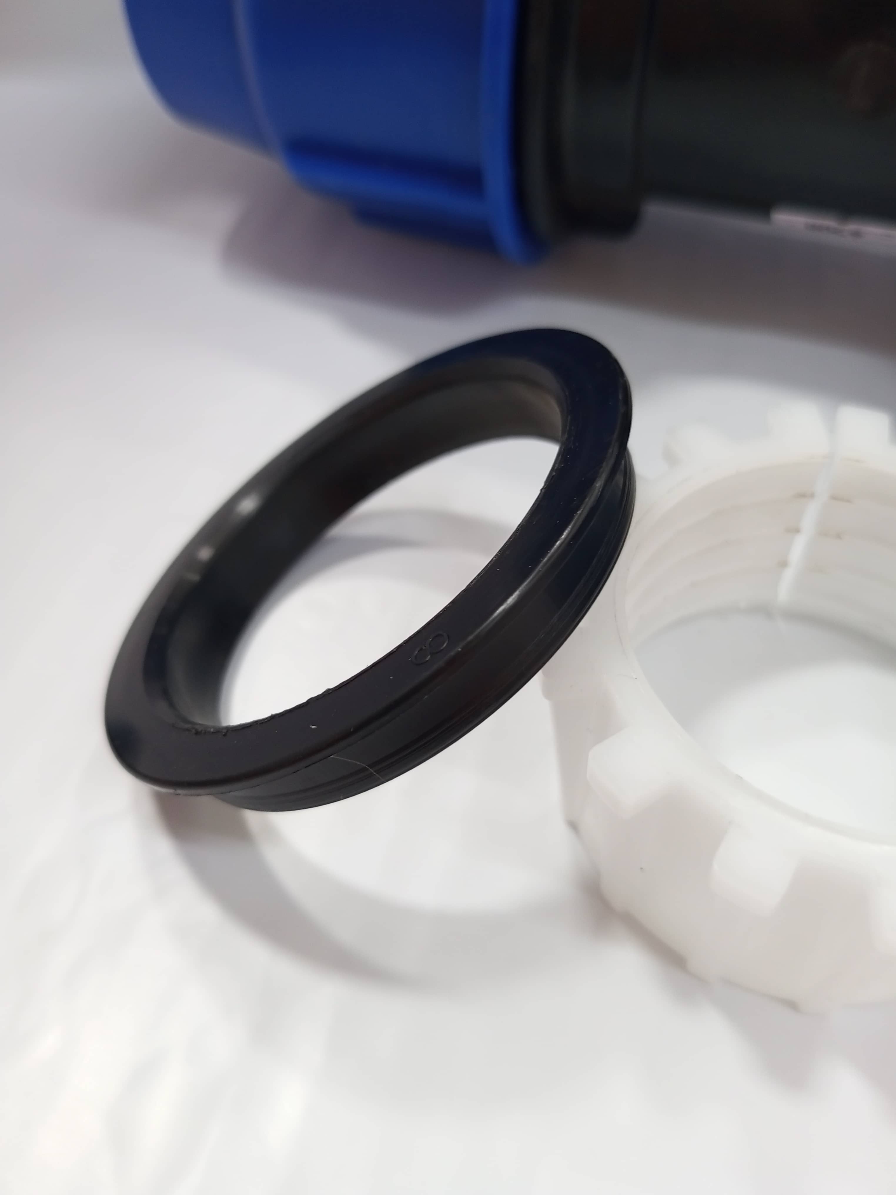 Tee Rápida 1 1/2" Importada | Conexión Eficiente Riego