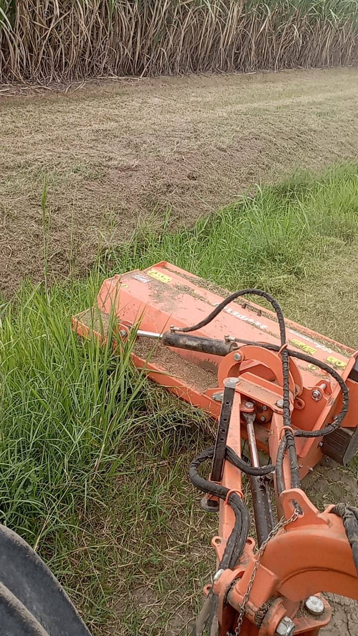 Desbrozadora Trituradora Multifunción 1600mm – Potente y eficaz para residuos