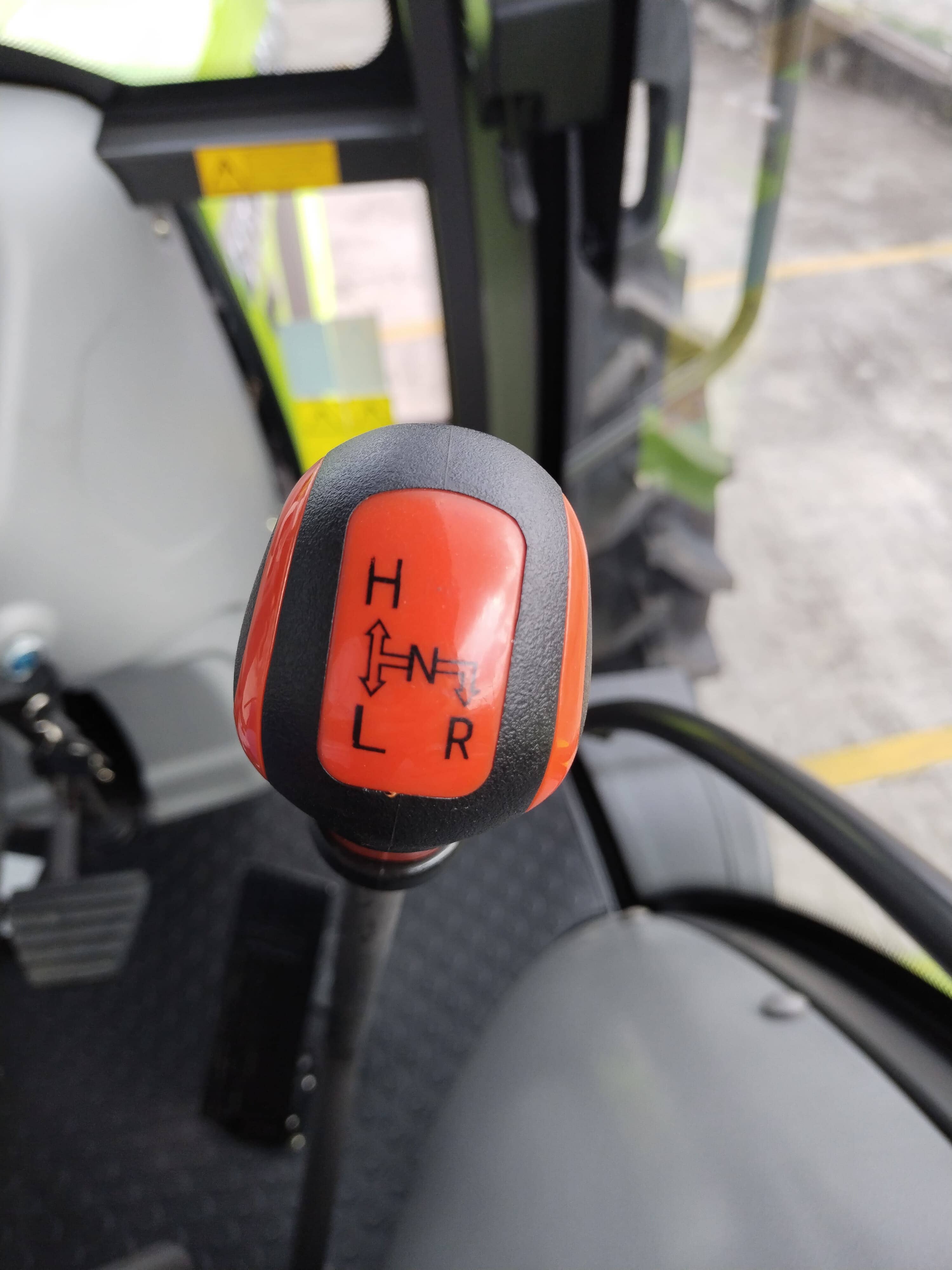 Tractor RN 904-1104