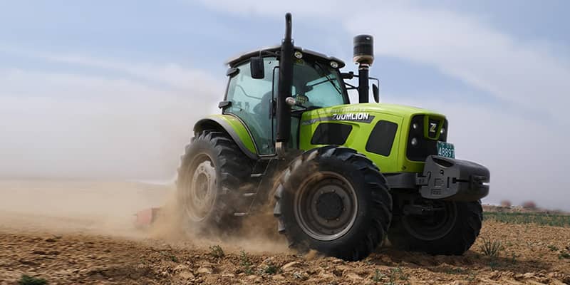 Tractor ZOOMLION RS 1304/1604: motor turbo diésel de 130–160 HP