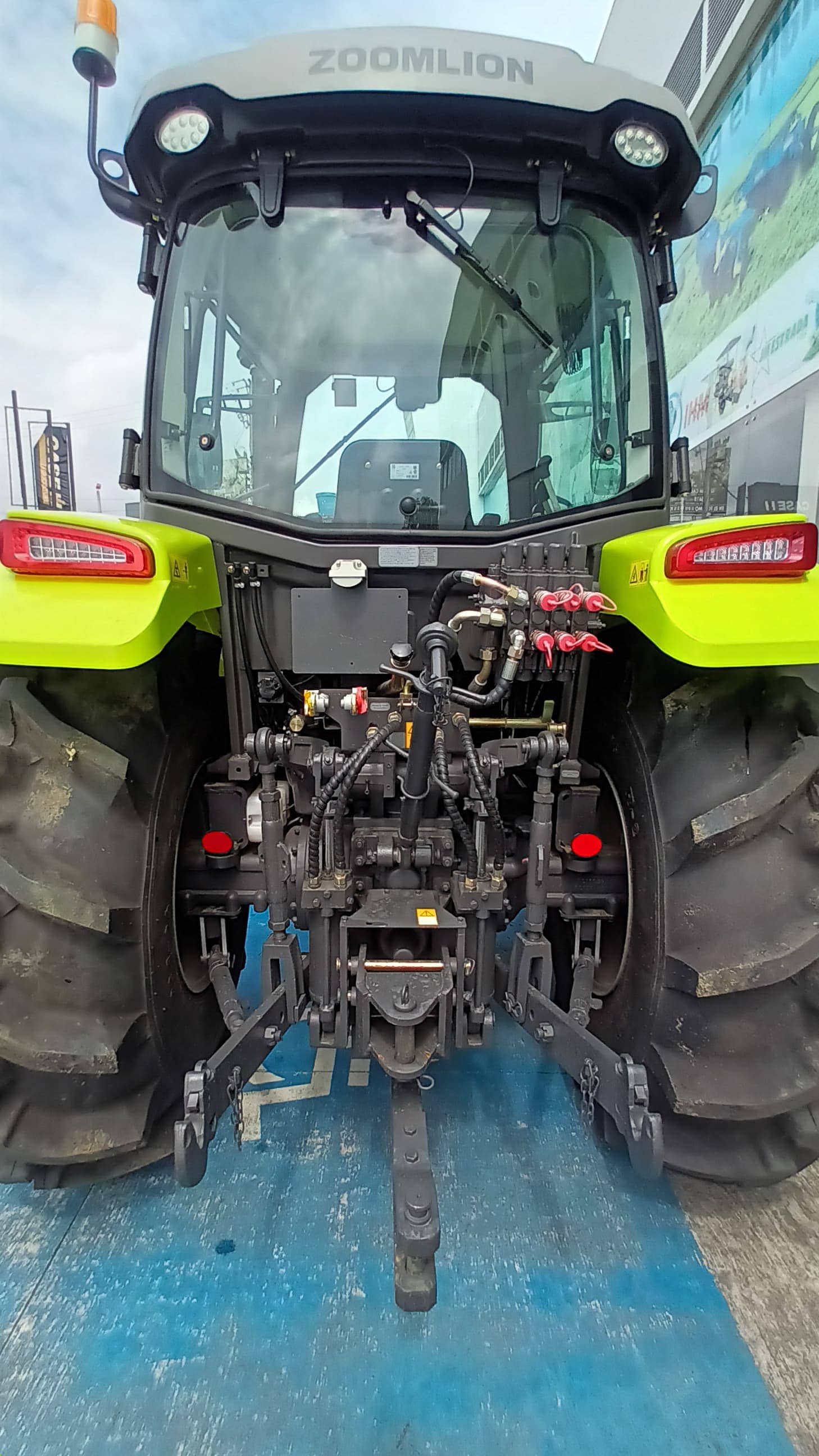 Combo Tractor RN 904/1104 + Cosechadora FH110Pro + Remolque Granelero