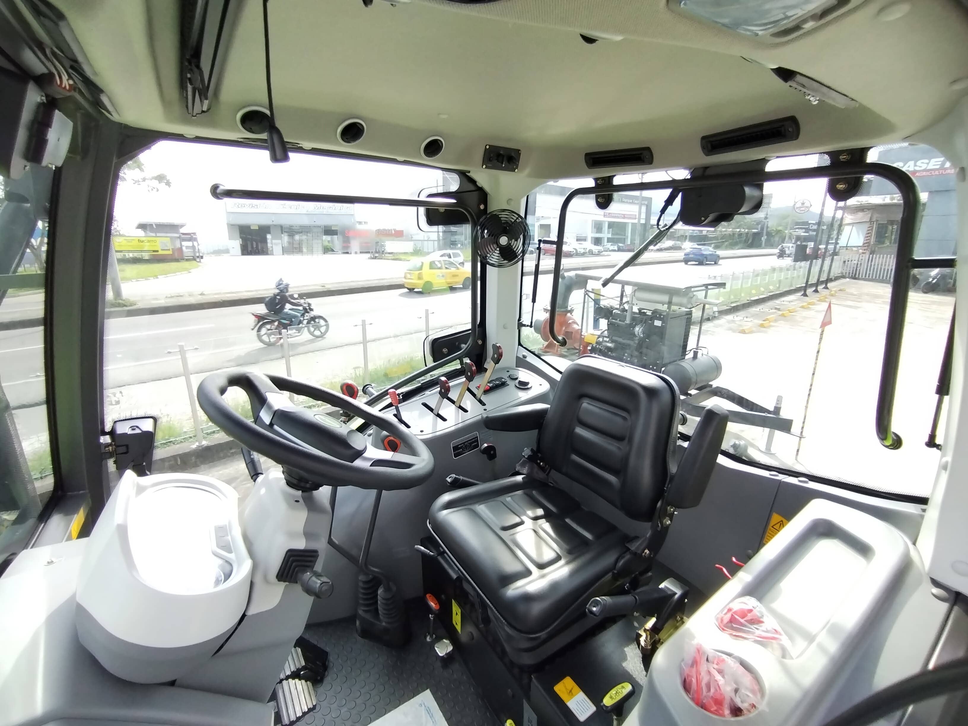 Combo Tractor Zoomlion RN 904-1104 + Remolque Granelero