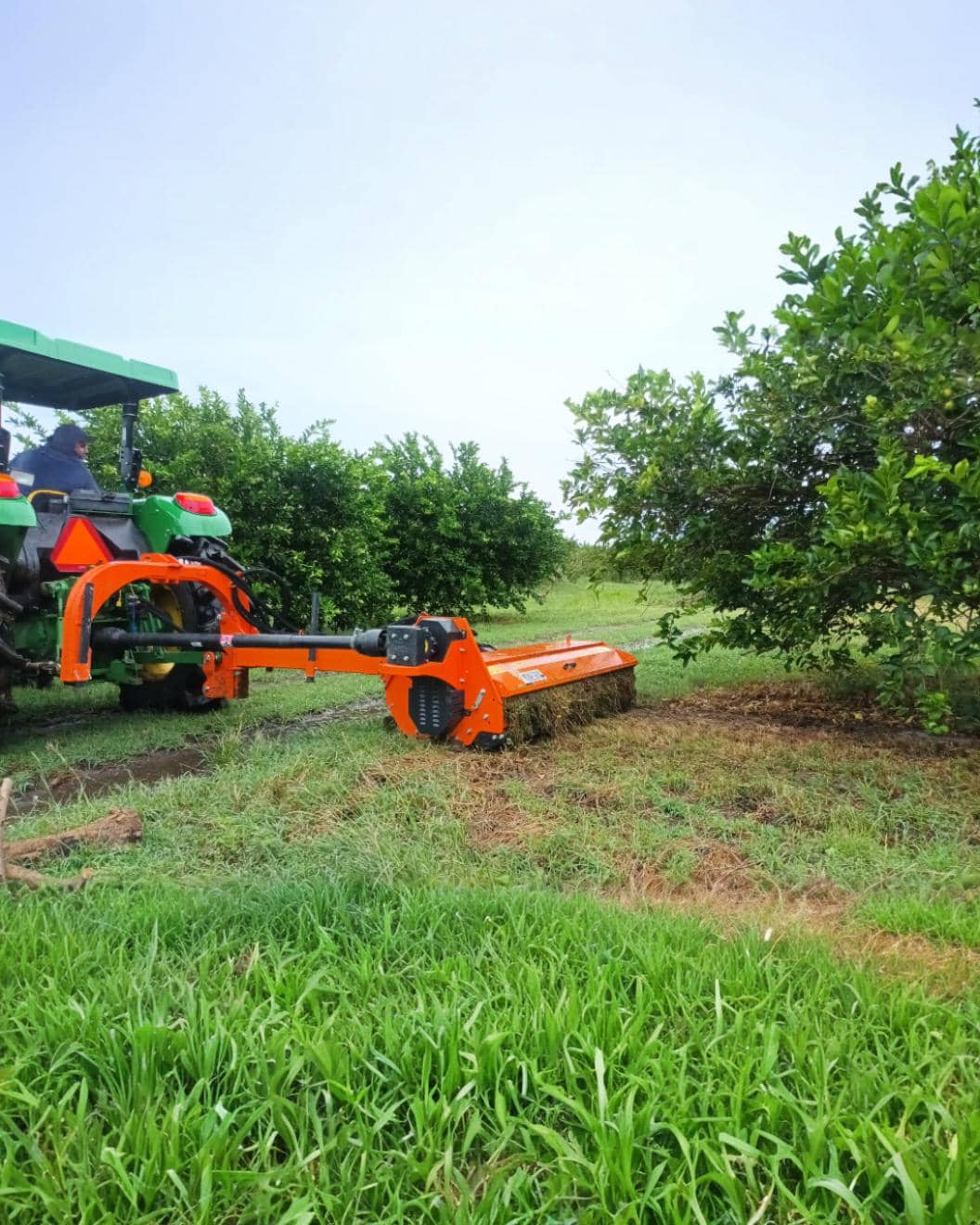 Desbrozadora Trituradora Multifunción 1600mm – Potente y eficaz para residuos