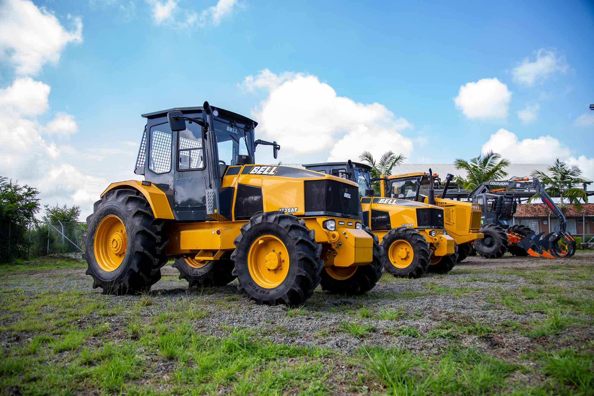 Tractor Bell 1736AF: Fuerza y rendimiento Forestal
