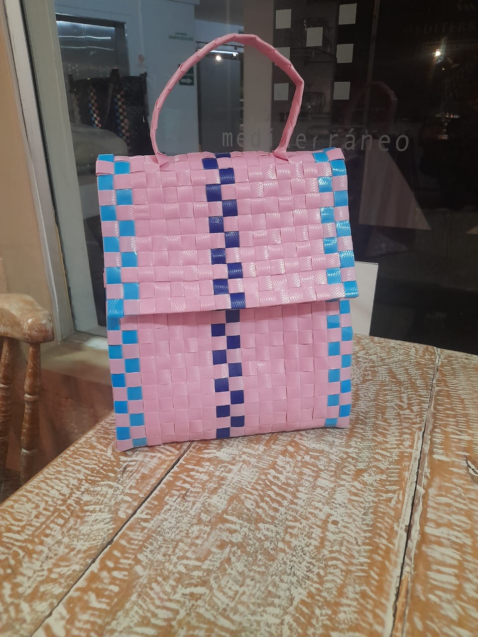 Bolso tejido rosa AMEMV.png