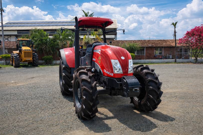 Tractor McCormick B-MAX 110HP