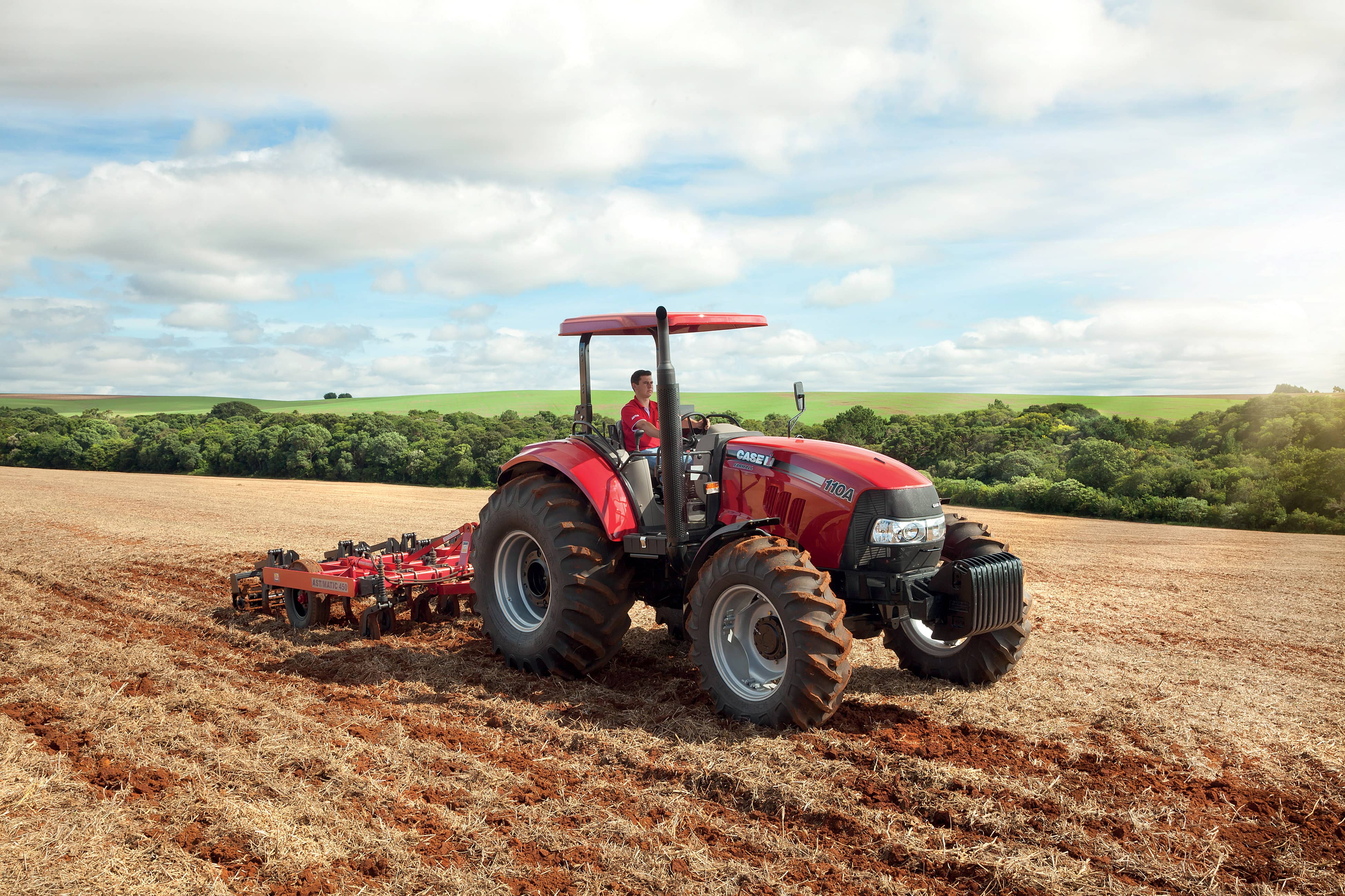 Tractor Farmall 110A con ROPS - Case IH