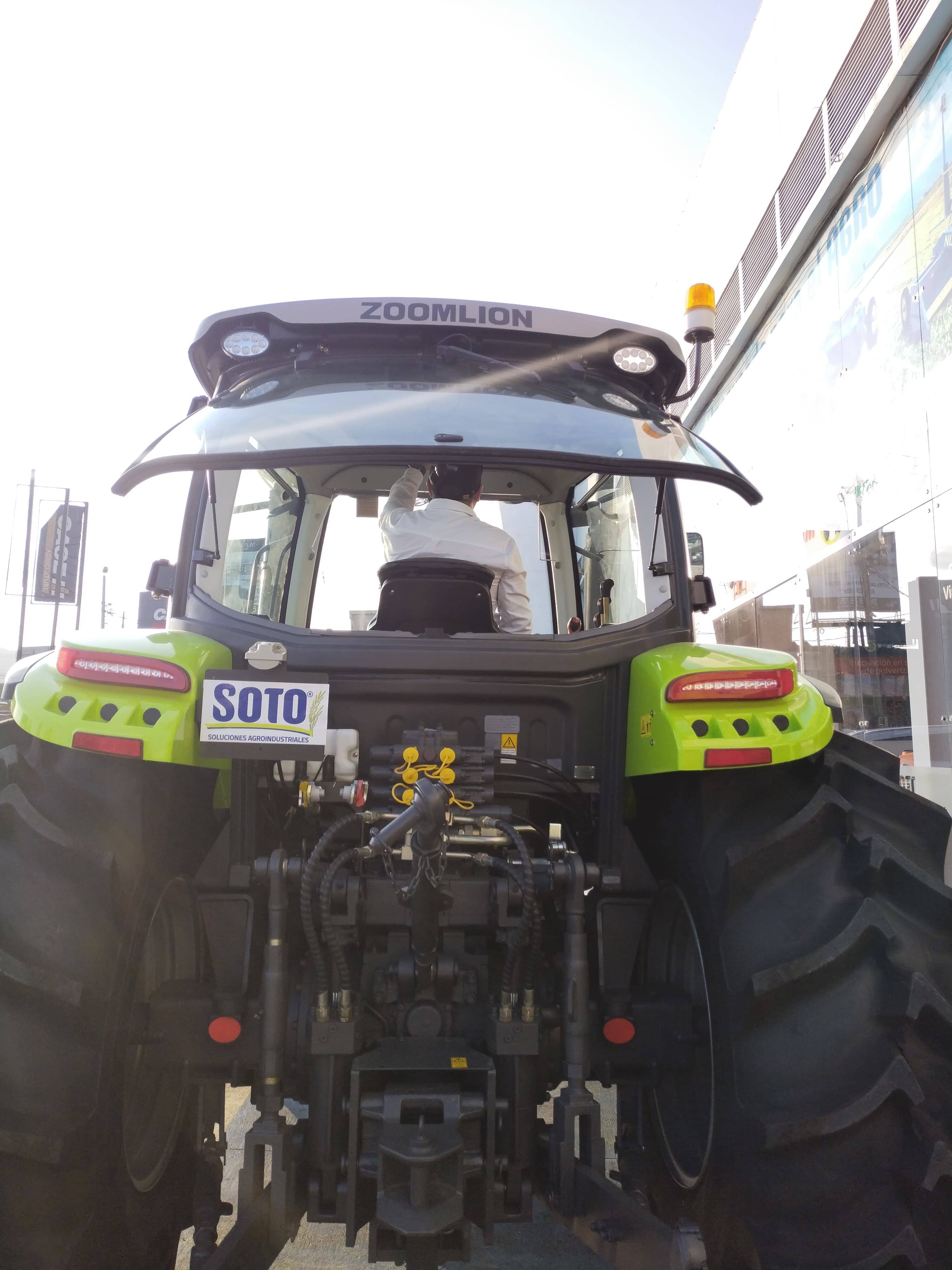 Tractor RS 1304-1604