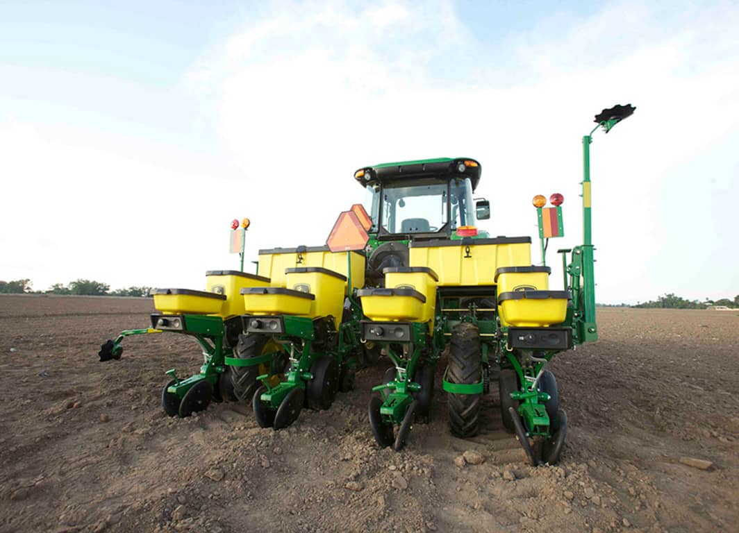 Sembradora Mecánica de 12 Líneas de Siembra - Implemento Agrícola