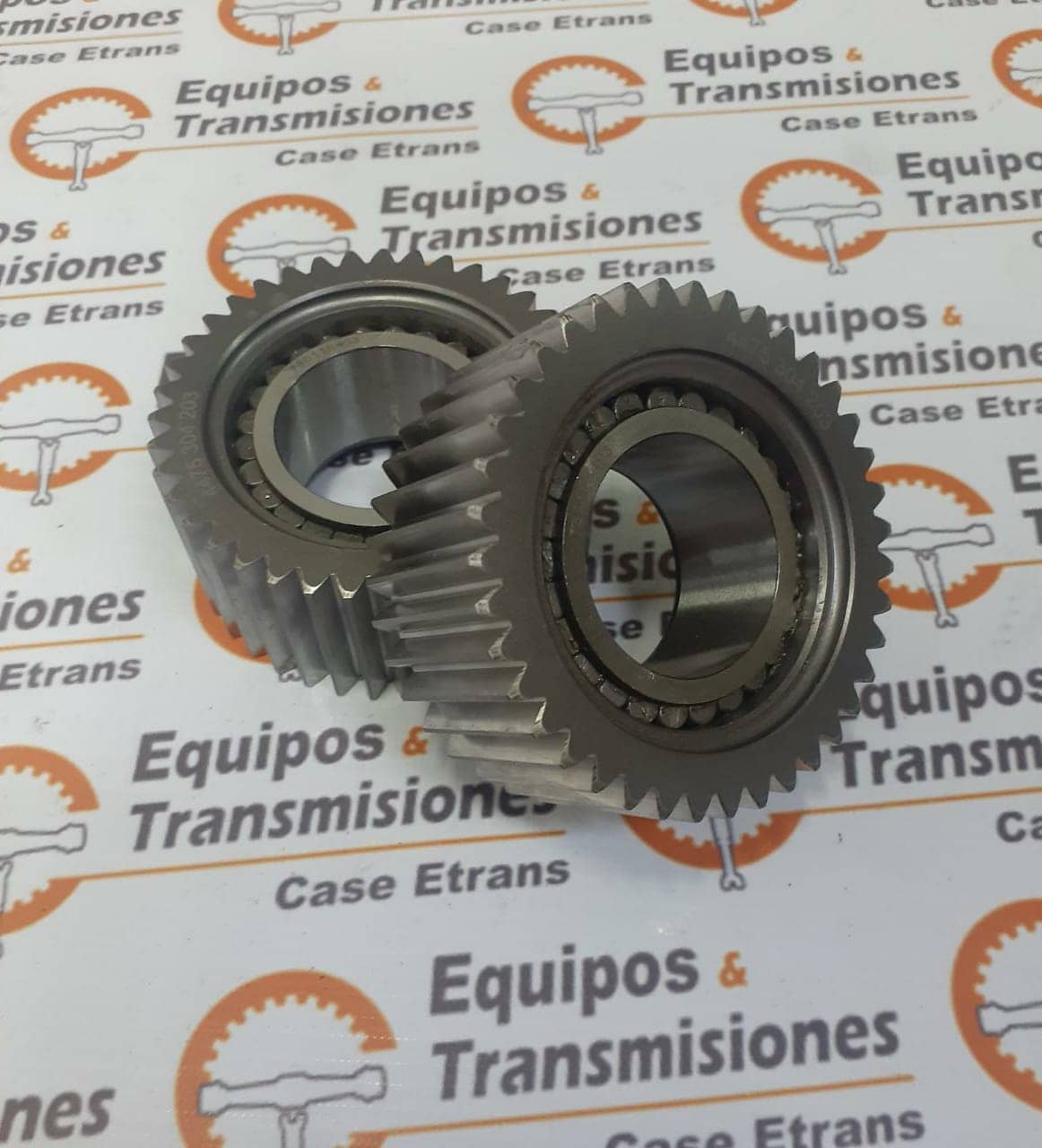 Piñón con rodamiento - AT460190