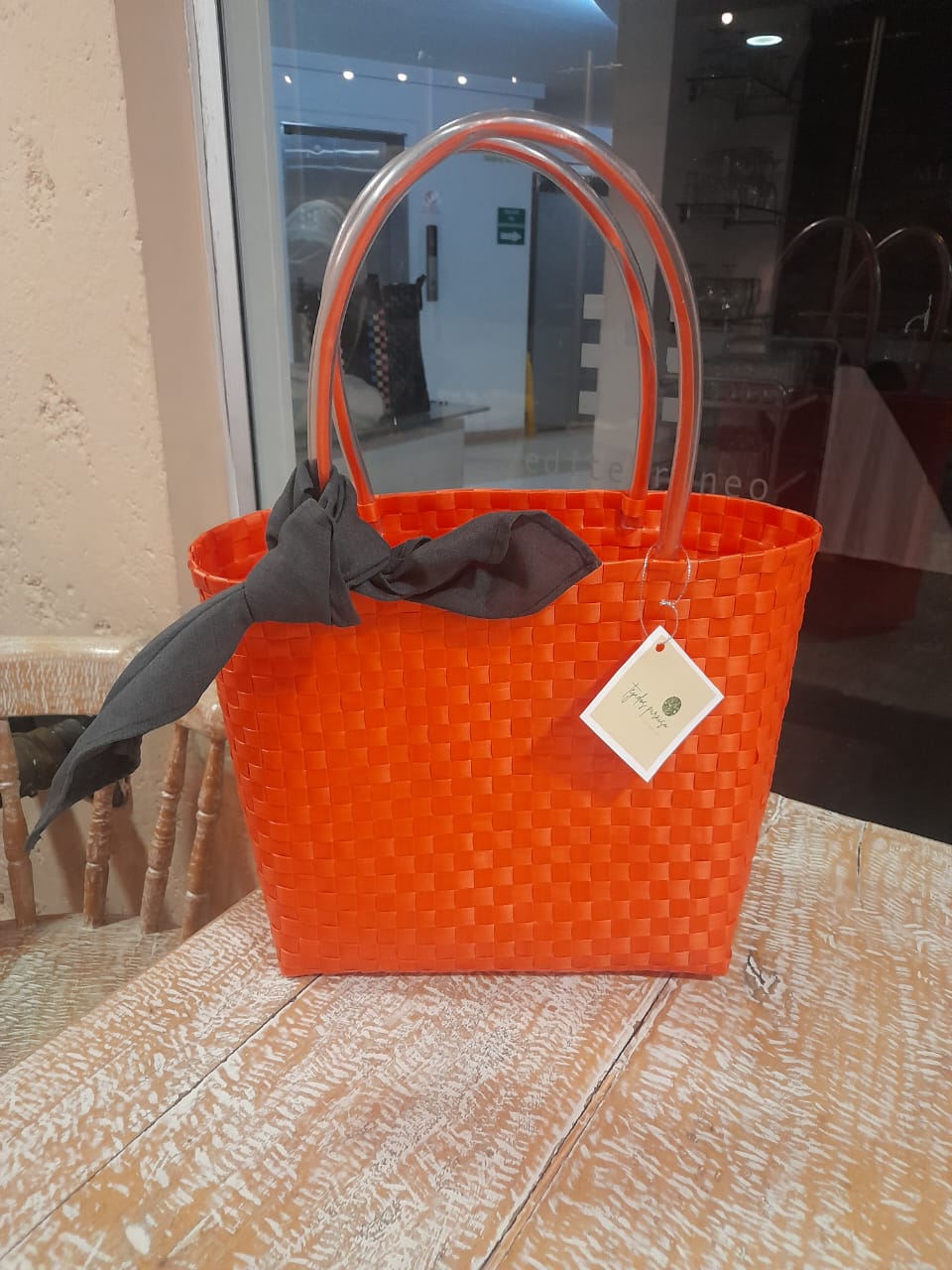 Bolso tejido naranja.png