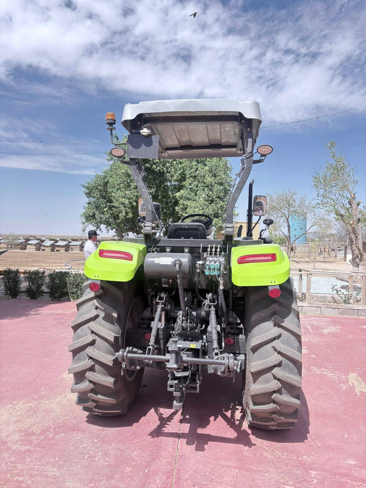 Tractor RK 504-704