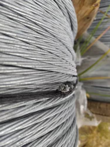 Cable de Acero o Guaya | Alta Resistencia y Durabilidad