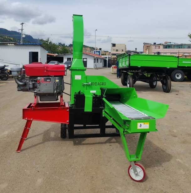Picadora Sigma 90 con Banda Transportadora para forraje y alimentación animal