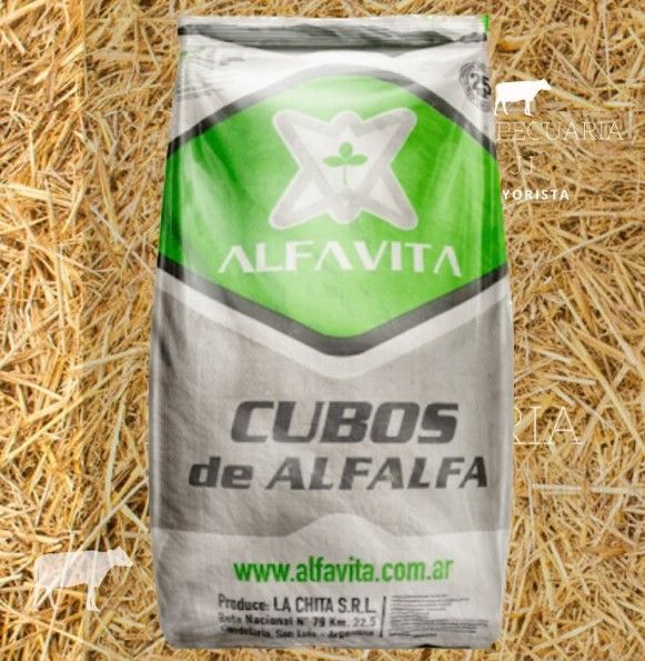 Alimento para equinos Cubos de Alfalfa x 25 kg - Alfavita