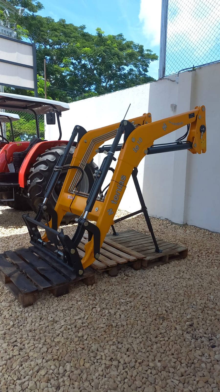 Cargador Frontal TE-9 Evolution para Tractores 50-70 HP