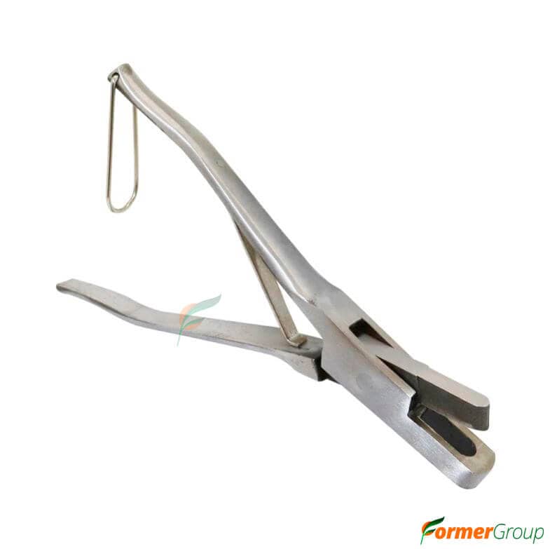 Pinza Sacabocado para Orejas de Cerdos | Corte V o U 15.5 cm