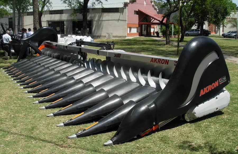 Cabezal Maíz GTS 10x50 — Implemento de cosecha mecanizada para maíz
