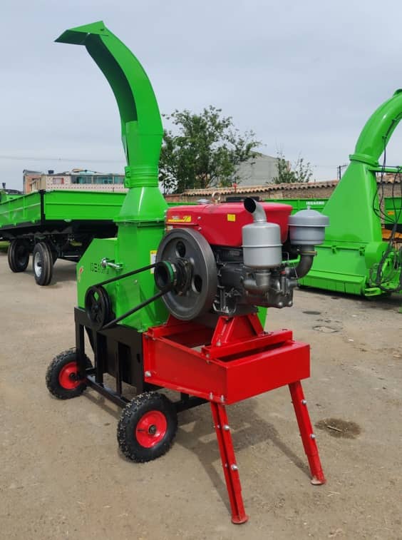 Picadora Sigma 90 con Banda Transportadora para forraje y alimentación animal