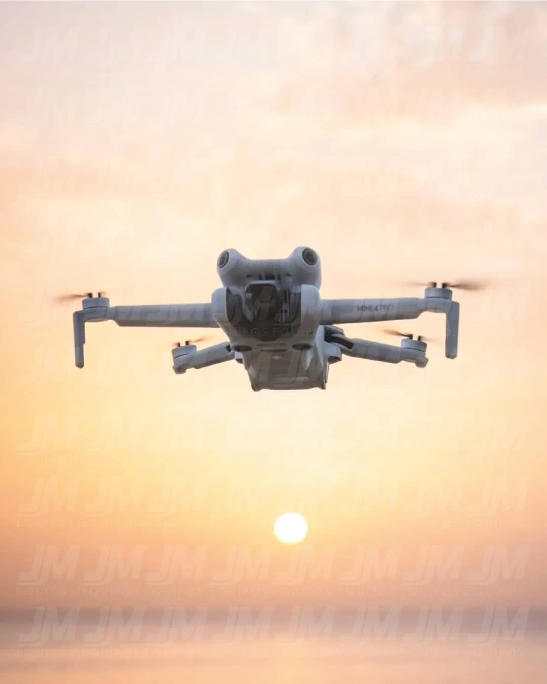 DJI Mini 4 Pro Fly More Combo dron 4K/60 fps <250 g profesional